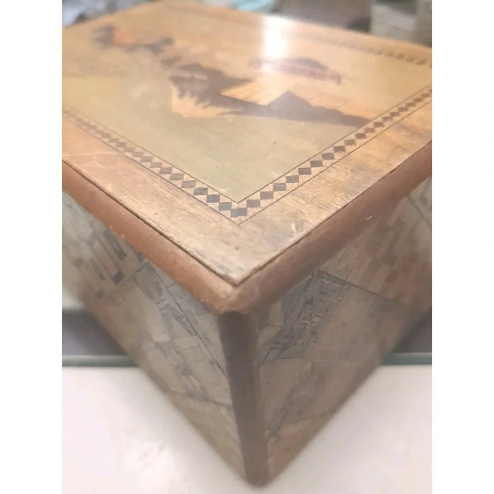 Vintage Japanese Bird Wooden Trick Box /‎ Puzzle Box (Himitsu-Bako)